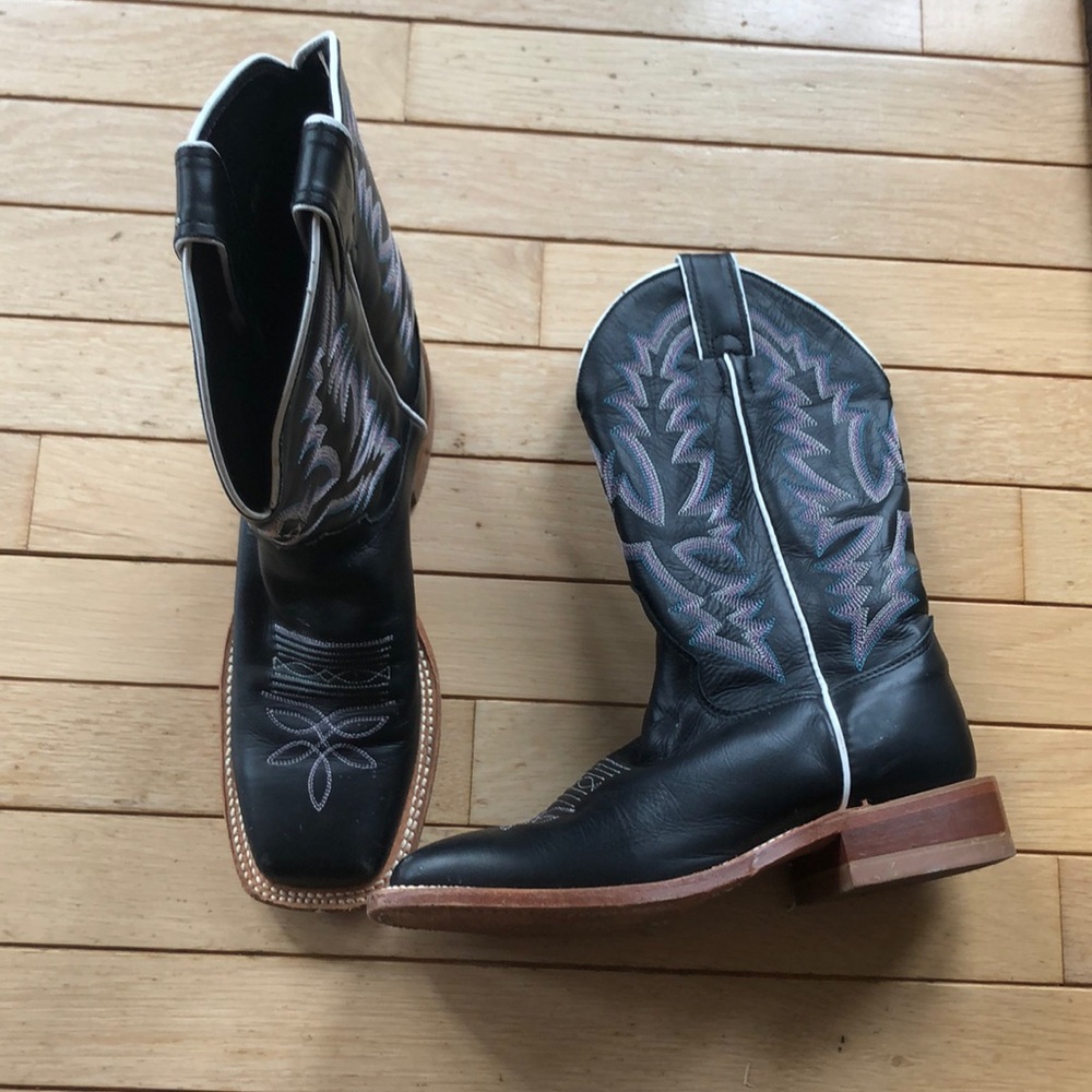 Women’s Justin Cowboy boots